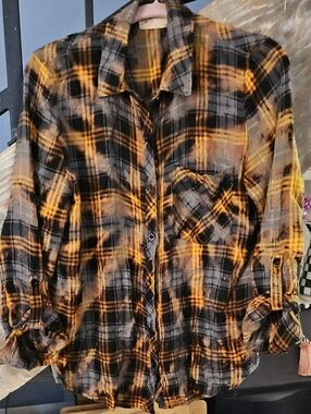 Yellow and Black Plaid Button-Up Shirt Lightweight